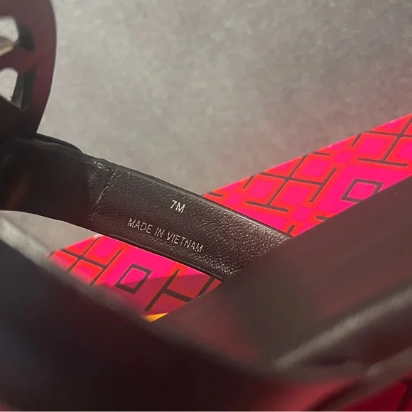 Tory Burch Women’s Miller Sandals Black Size 7 US - Picture 8 of 16